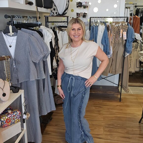 EASY BOHO RUFFLE PANTS - Picture 3 of 4